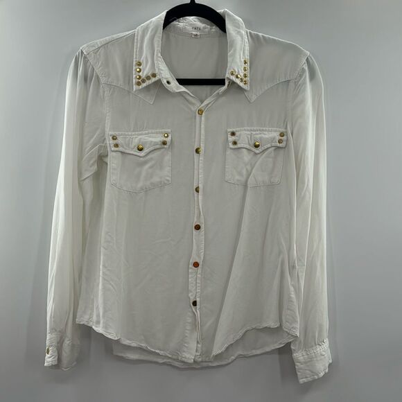 Fate Tops - 3For$20 Fate White Snap Blouse. With Gold Stud Detailing size M
